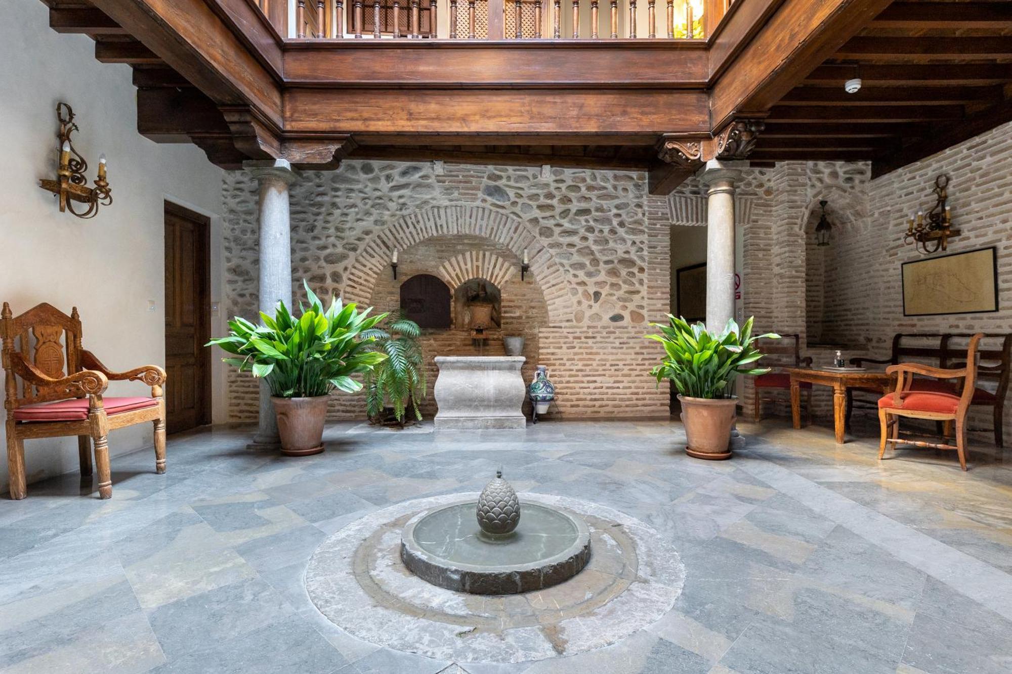 Apartamentos En Pleno Centro, Aljibe Rodrigo Del Campo 1C Granada Exteriér fotografie