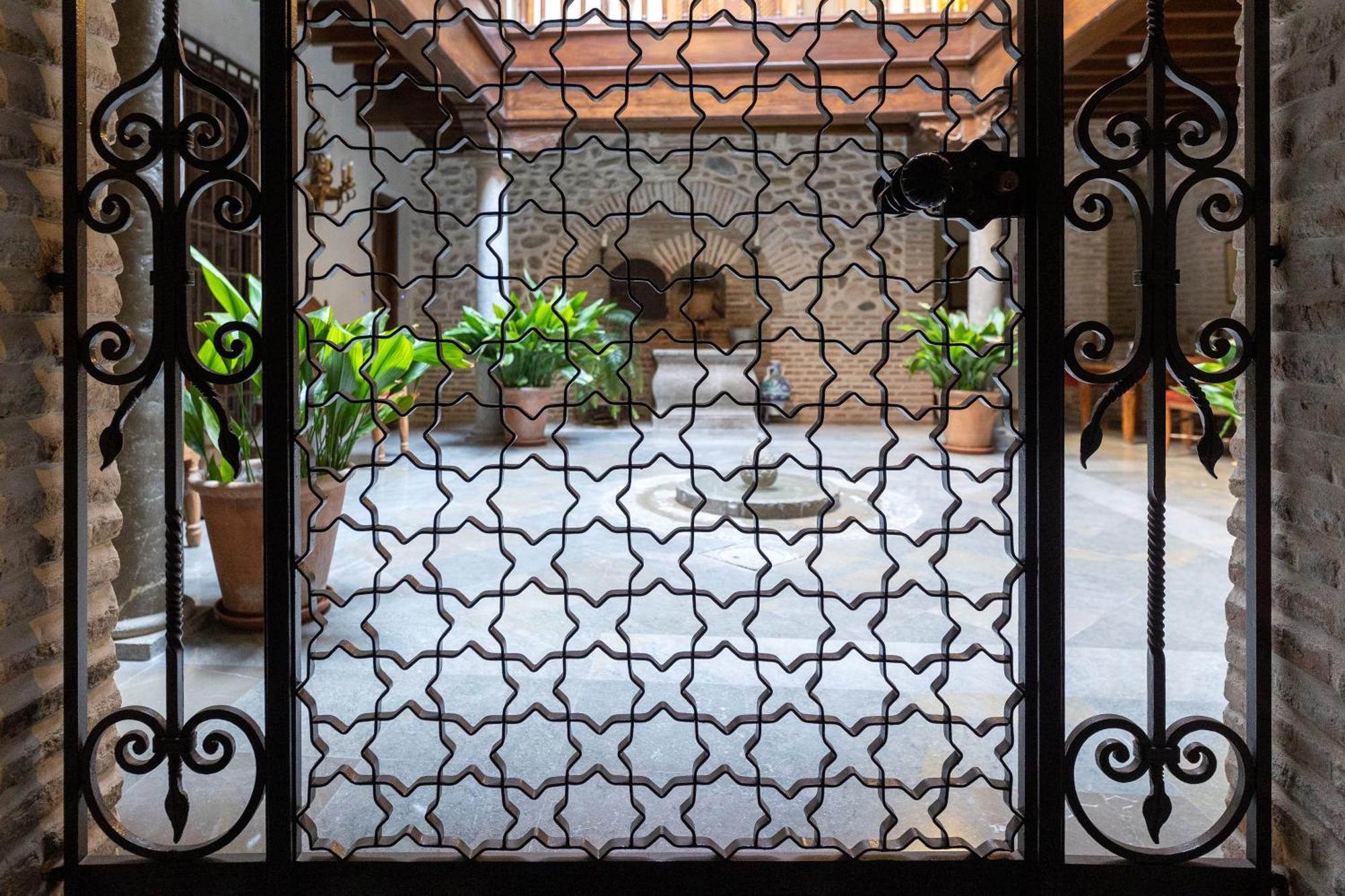 Apartamentos En Pleno Centro, Aljibe Rodrigo Del Campo 1C Granada Exteriér fotografie