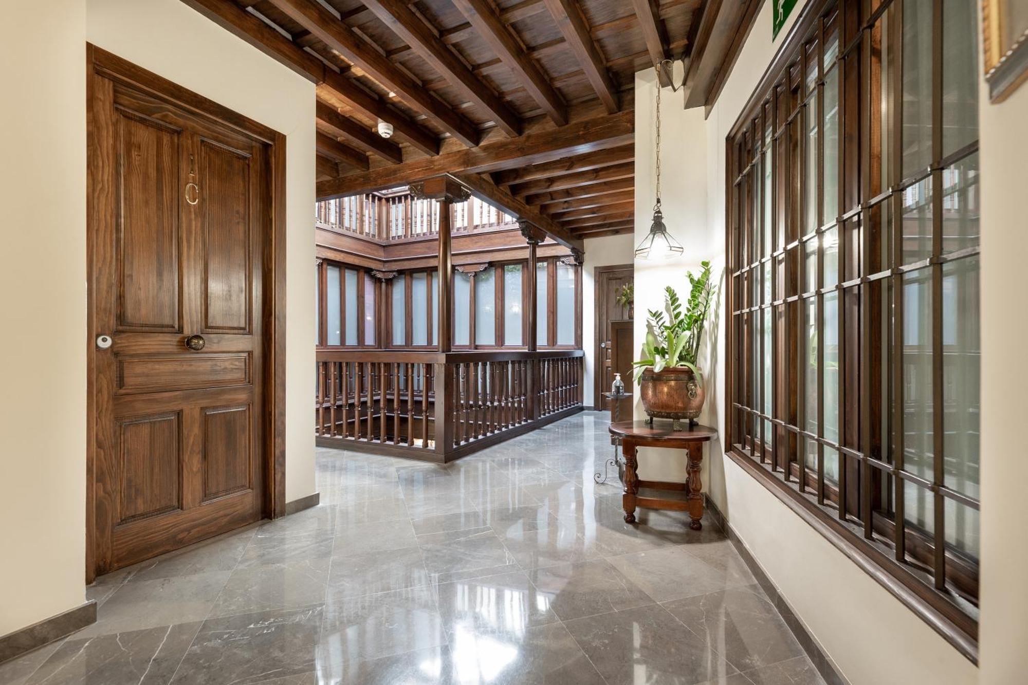 Apartamentos En Pleno Centro, Aljibe Rodrigo Del Campo 1C Granada Exteriér fotografie